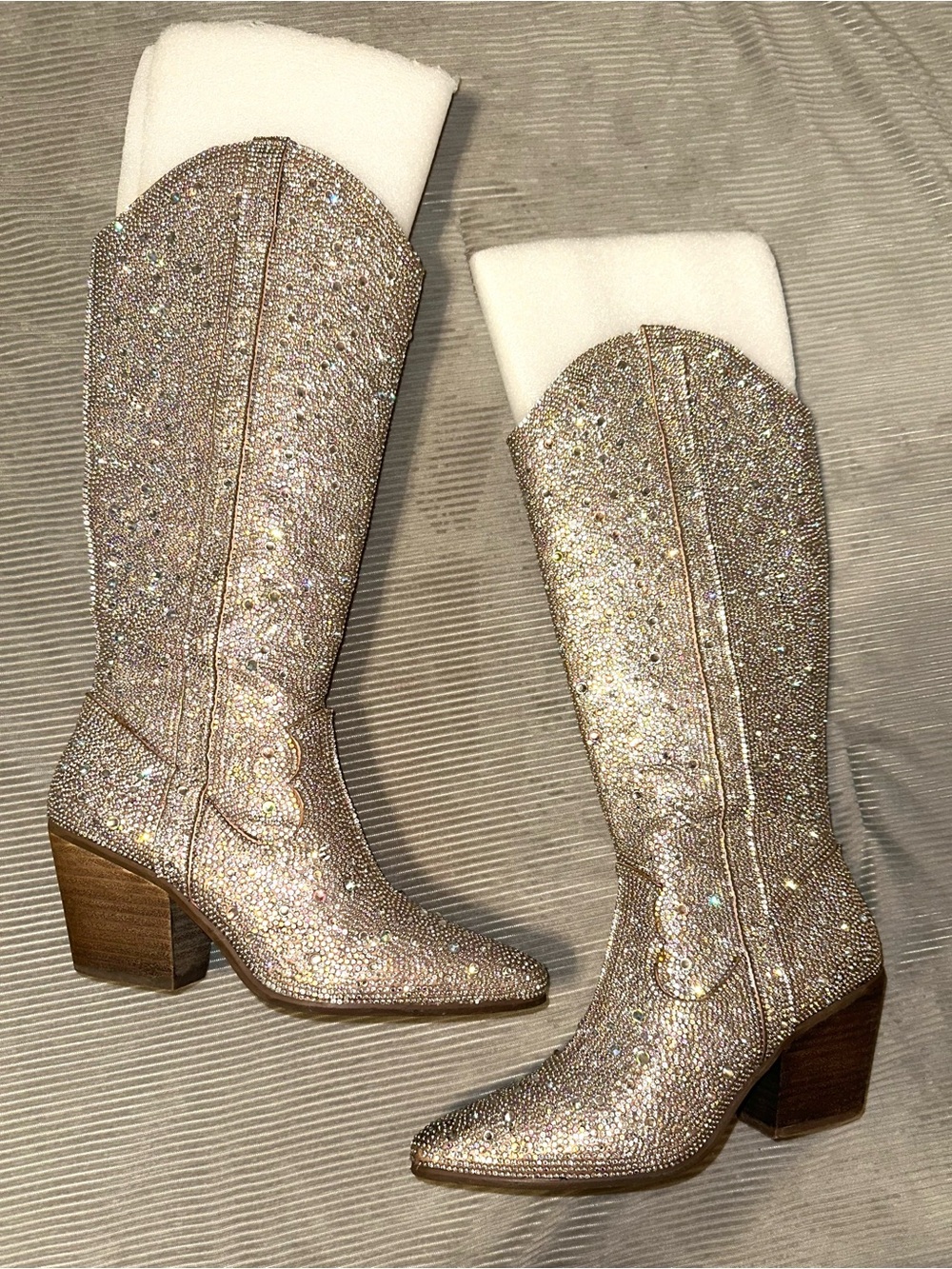 🪩 Matisse Nashville Embellished Rhinestone Silver Cowboy Boots Size 6